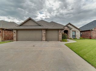 2306 SW 56th St, Lawton, OK 73505