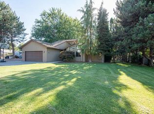 97305 E Alhambra Rd, Kennewick, WA 99338