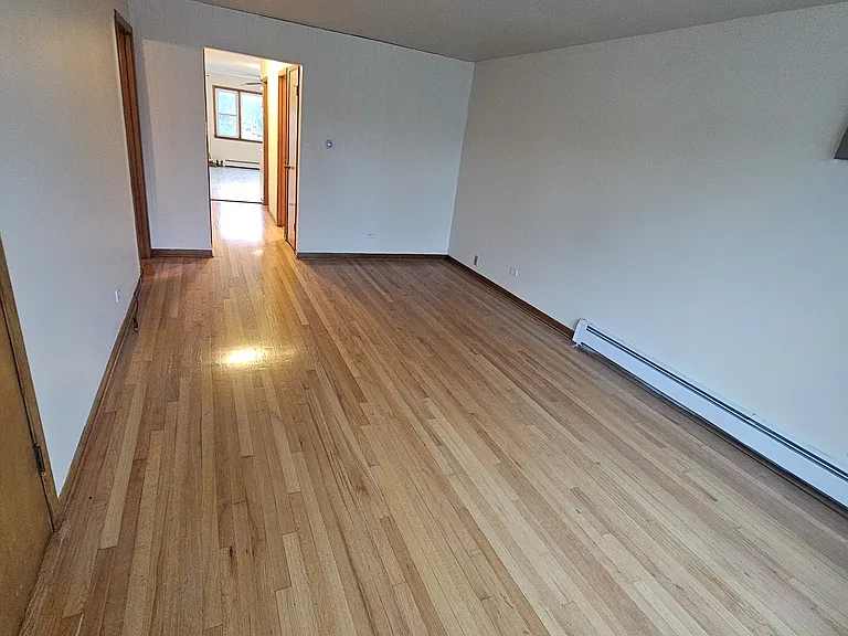 600 W 87th St #A — Photo 2