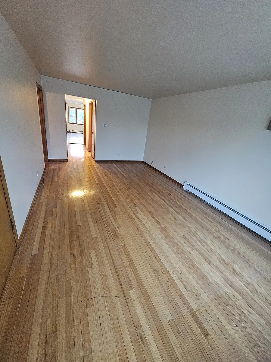 Building Photo - 600 W 87th St #A