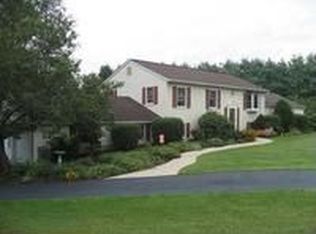 2100 Beverly Ct, Hampstead, MD 21074