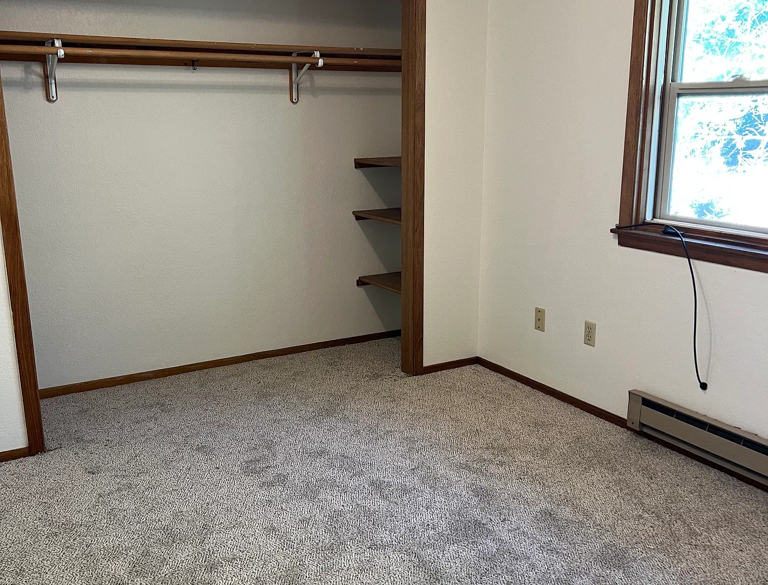 3 bed, 1.5 bath, 1232 sqft, $2,450 — Photo 2