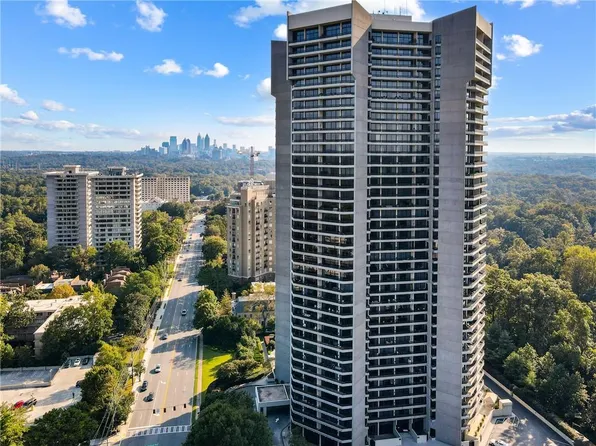 2660 Peachtree Rd NW APT 11G, Atlanta, GA 30305
