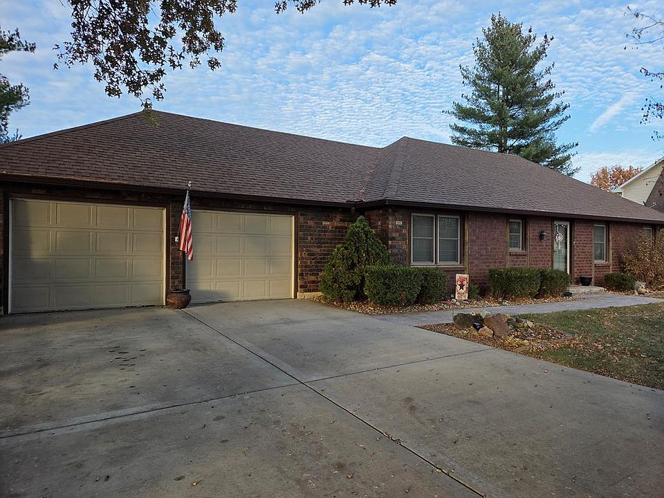 1st image of 3025 Bel Air Dr