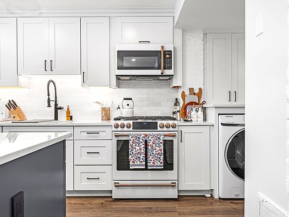 5th image of 426 Spring St APT B103