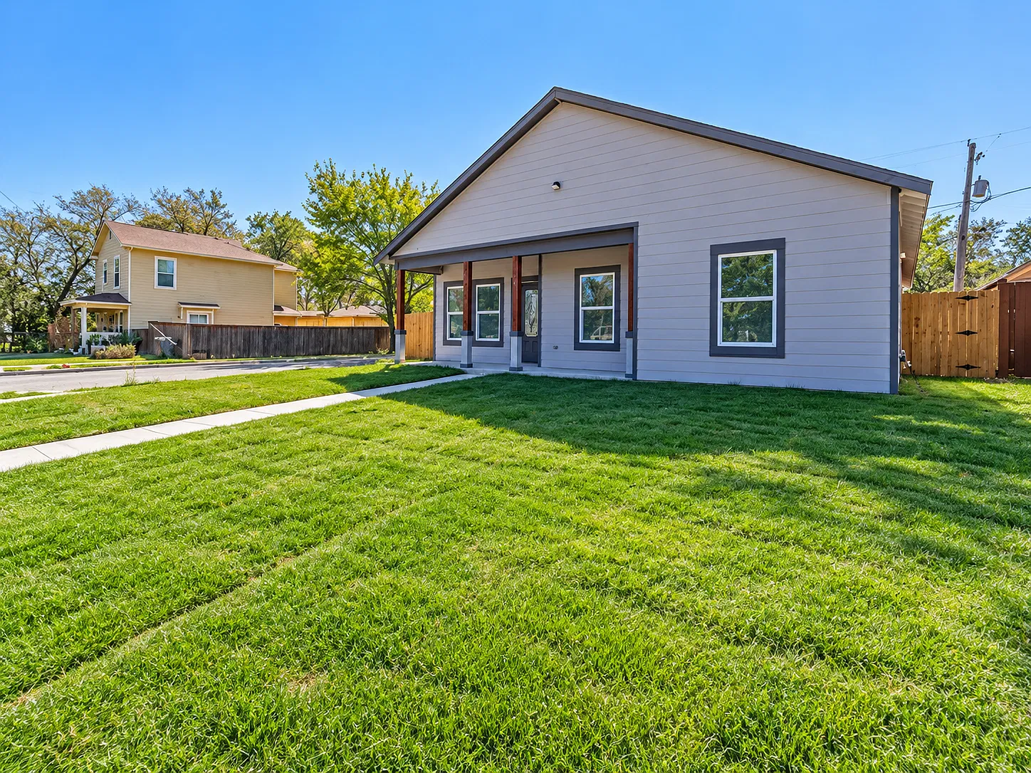 4 bed, 1700 sqft, $2,350 — Photo 3