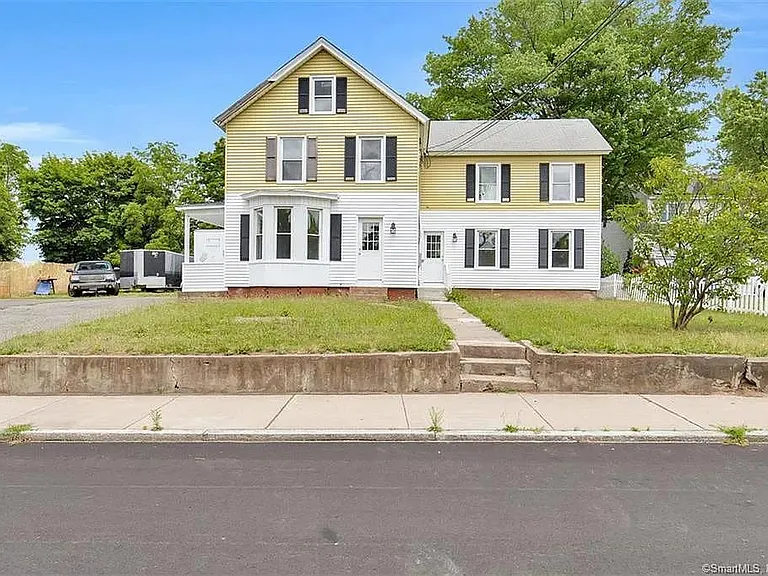 51 Mill St #51 MILL ST — Photo 3
