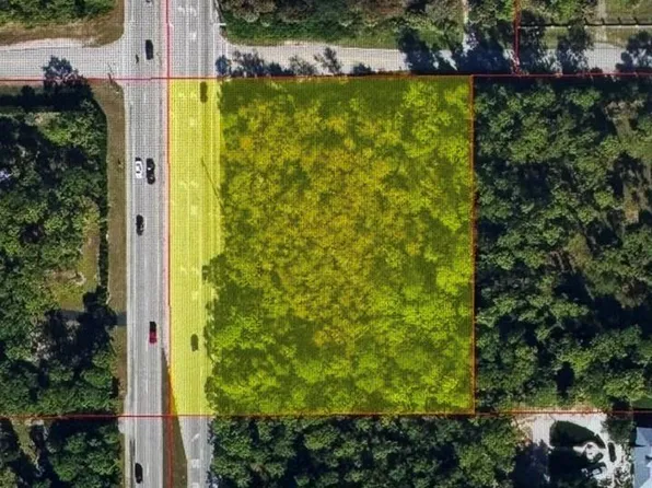  Logan BLVD, NAPLES, FL 34116