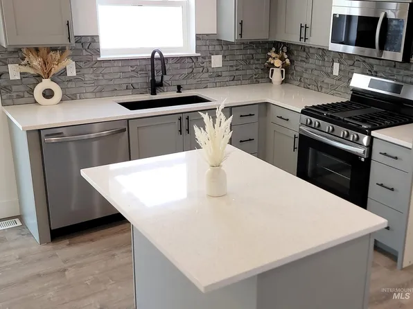745 Spy Glass St, Payette, ID 83661