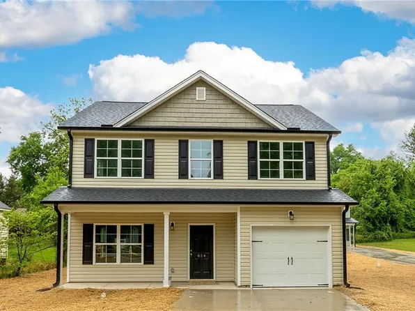 614 N Fisher St, Burlington, NC 27217