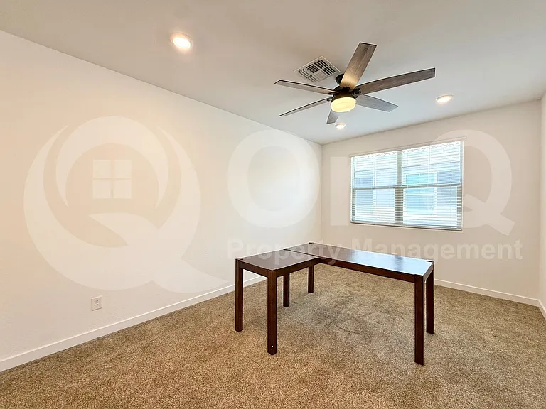 1061 E Marlin Dr — Photo 17