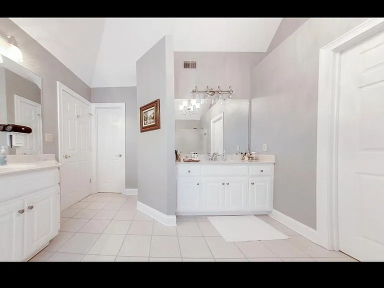113 Wheeler Dr — Photo 5