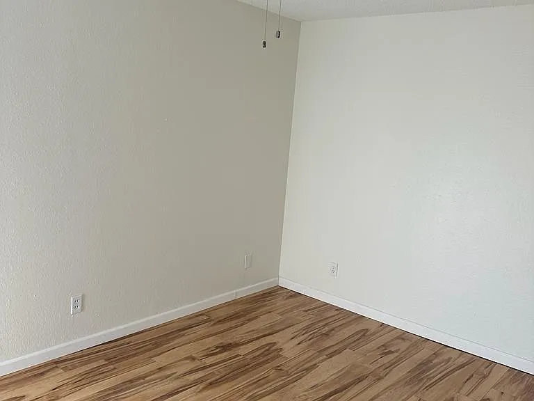 350 N Erby Campbell Blvd — Photo 39