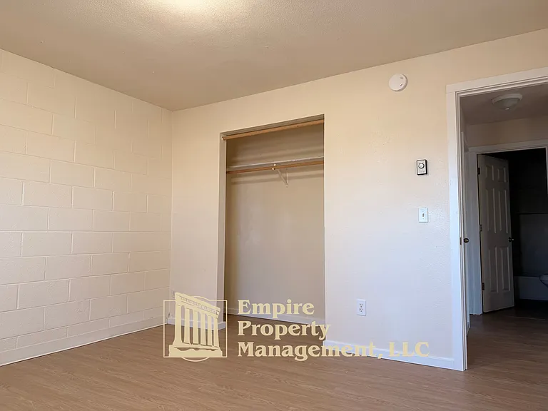 180 S 7th St #1 — Photo 10
