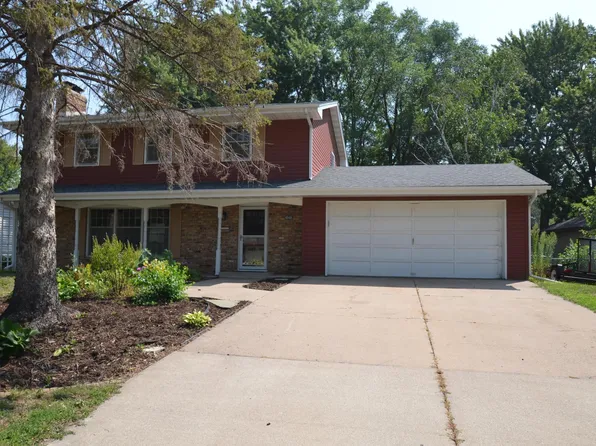 6948 Douglas Dr N, Brooklyn Park, MN 55429