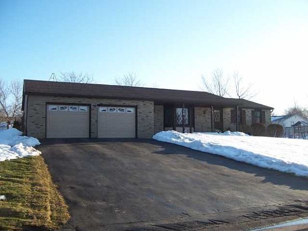 1st image of 136 Gary Dr