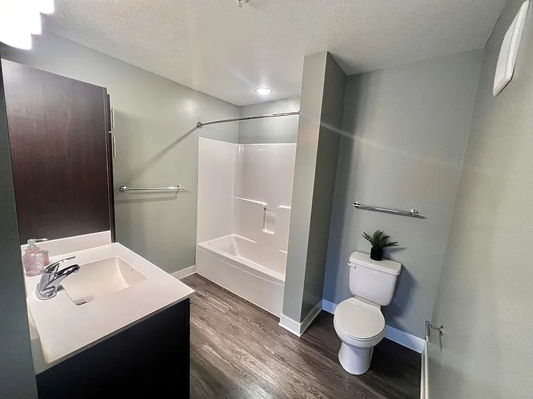 Spectrum Apartments & Townhomes — Photo 95