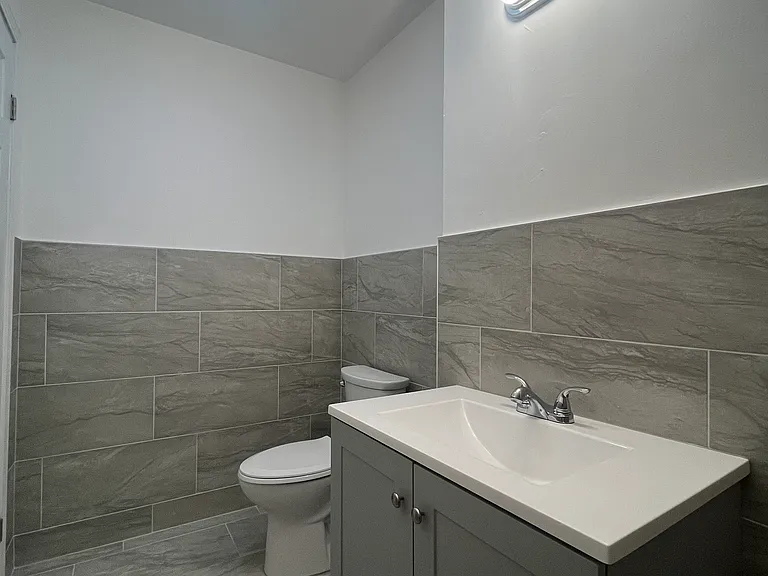 38 Esther St #1 — Photo 18