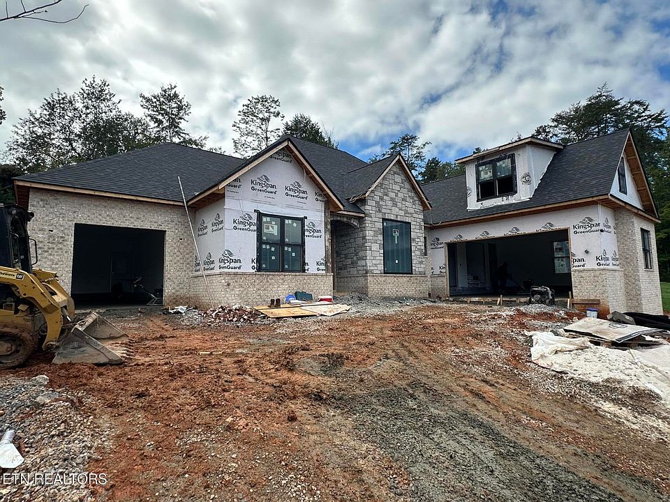 1st image of 228 Seminole Cir
