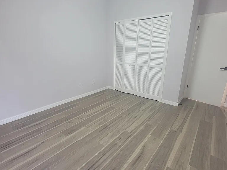 4437 Cluster Dr — Photo 8