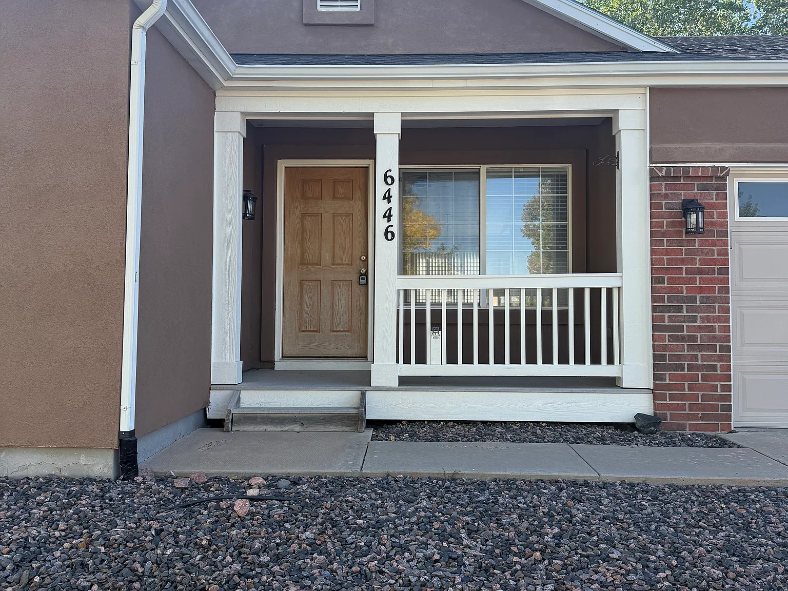 3 bed, 1152 sqft, $2,095 — Photo 2