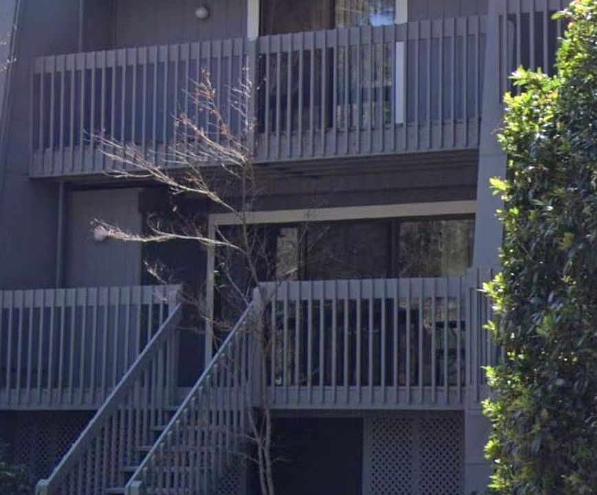 1st image of 15487 Kingsbury Cir