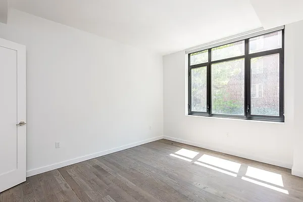 Rented by Nooklyn NYC LLC | media 22