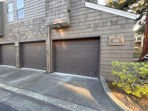 2nd image of 450 Pine Ridge Dr