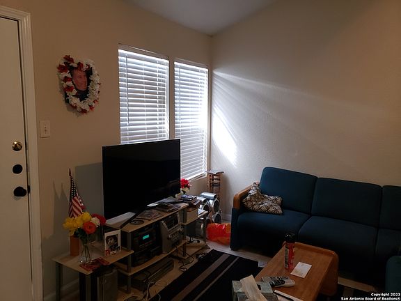 5th image of 12227 - 12229 Maverick Bluff