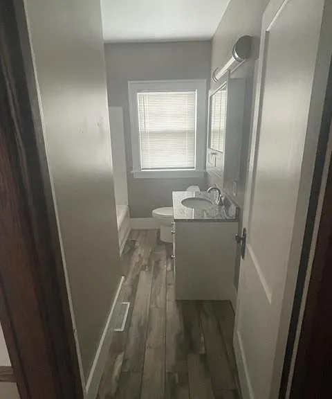 2950 Arlington Ave — Photo 5