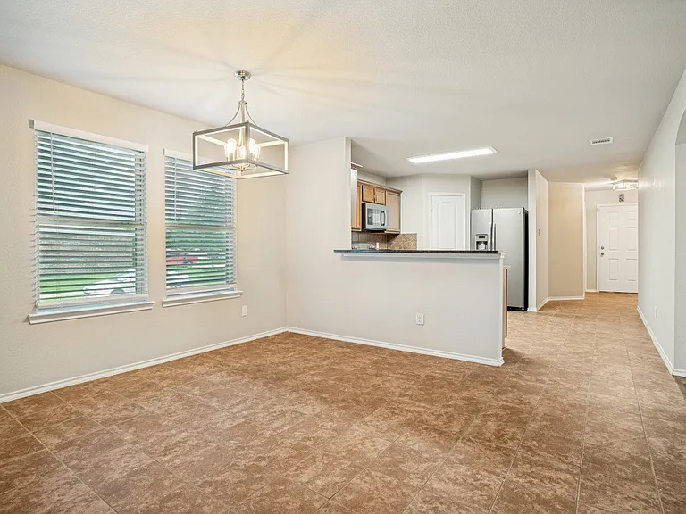 1127 Roman Dr — Photo 5
