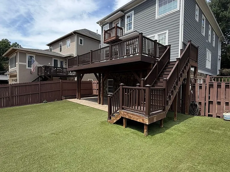 701 McDonald Ave — Photo 31