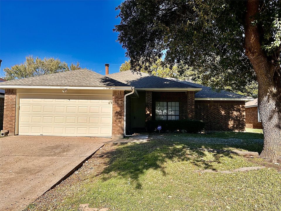 1st image of 824 Larue Dr
