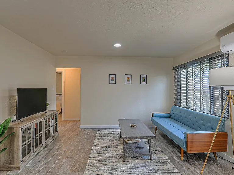 3533 Vail Ave SE #B — Photo 1