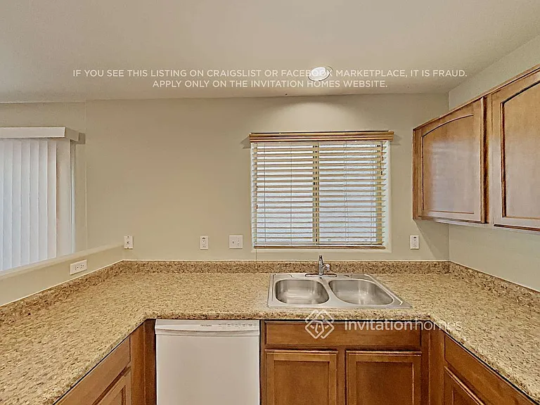 944 S Sabino Dr — Photo 8