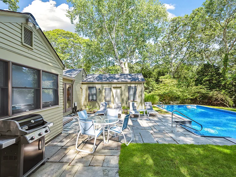 60 Aspatuck Rd — Photo 20