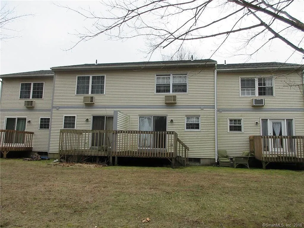 41 Crystal Ln — Photo 4