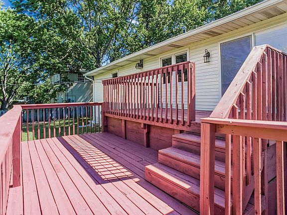 3rd image of 54759 Windingbrook Dr