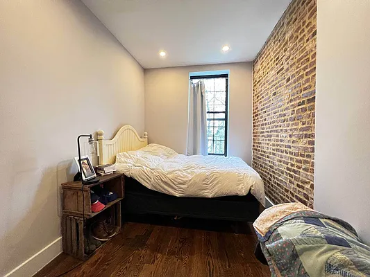 Rented by Doorway NYC, LLC | media 22