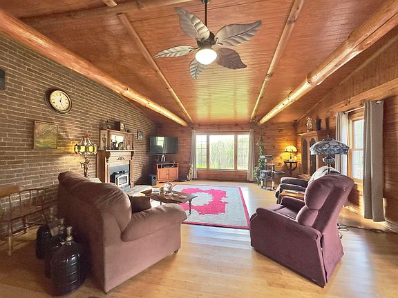 5th image of 33165 Blackburn Rd