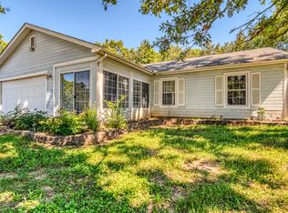 196 Eric Dr, Kirbyville, MO 65679