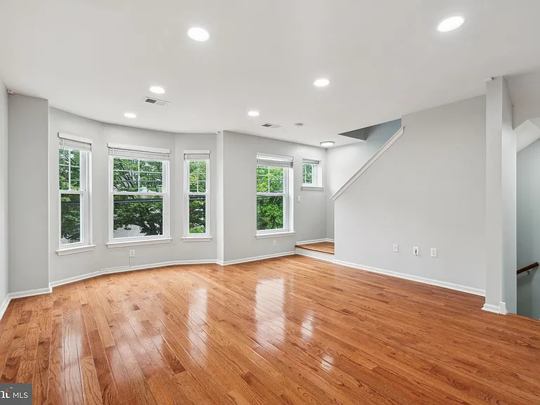 1303 N 7th St — Photo 13