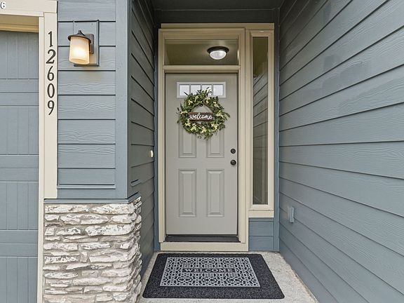 4th image of 12609 NE 105th Way