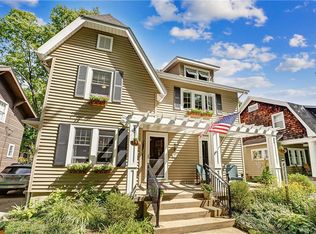 9 Wisteria Dr, Dayton, OH 45419