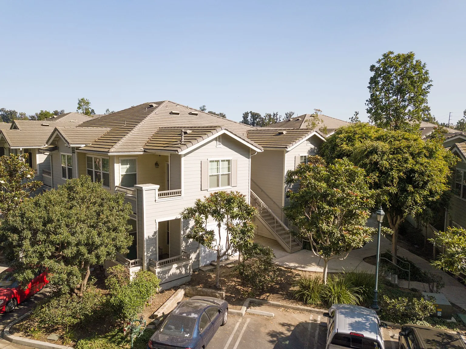 Via Ventura Apartments — Photo 2