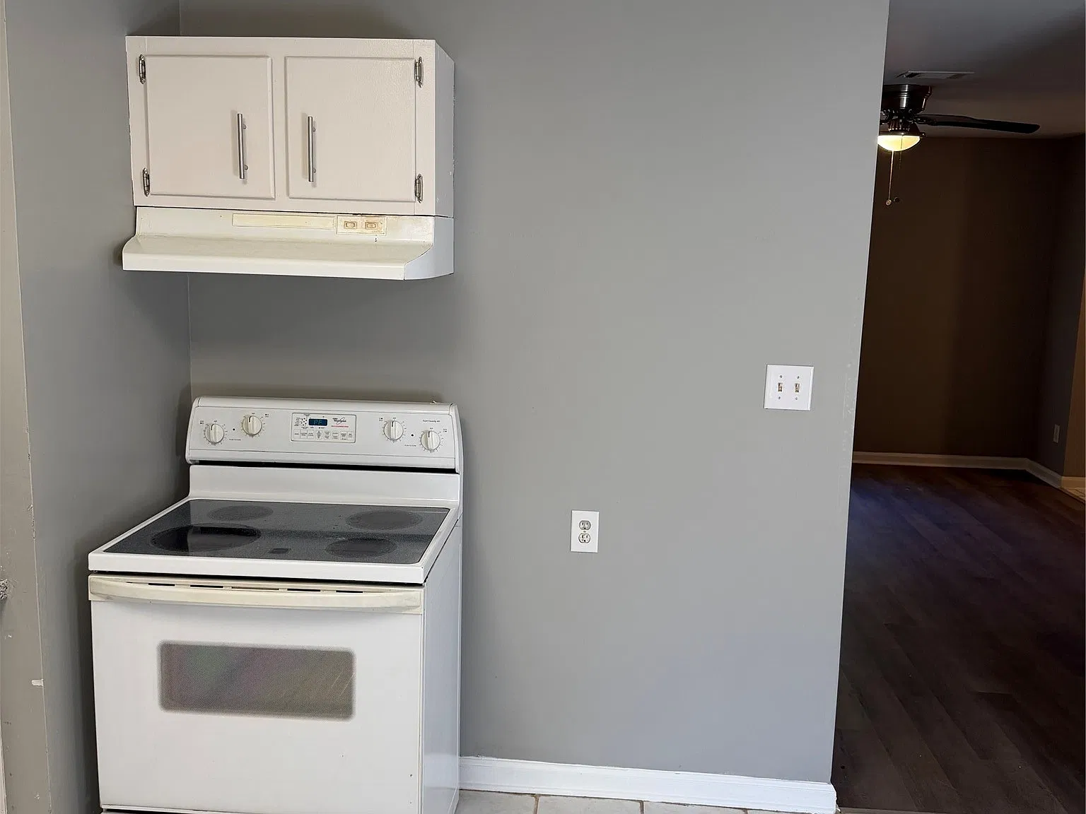 3 bed, 2.0 bath, 1108 sqft, $1,050 — Photo 4