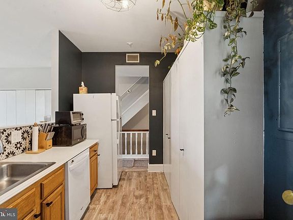 5th image of 1902-00 Fairmount Ave #3