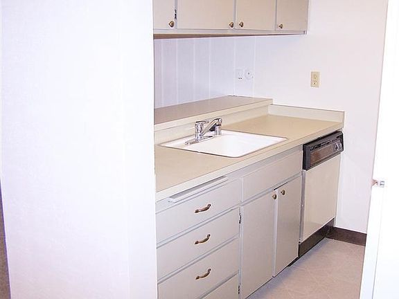 2nd image of 75 Ora Way Unit D208
