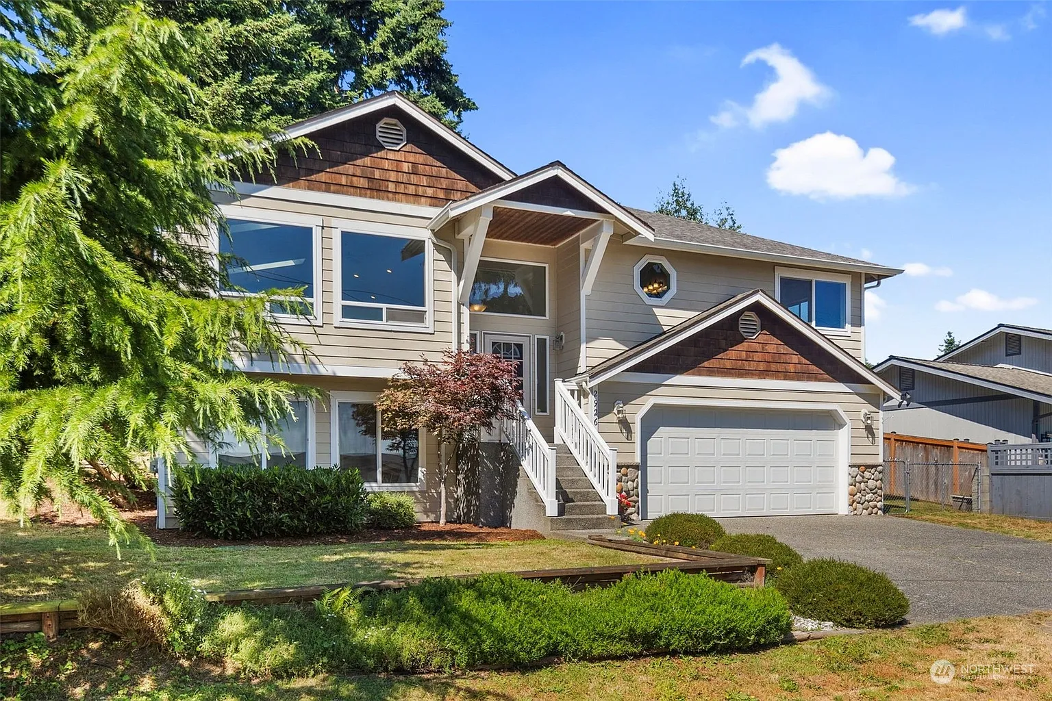 2926 Newell Road photo 1