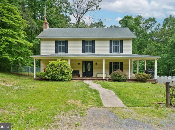 489 Goodview Dr, Hedgesville, WV 25427